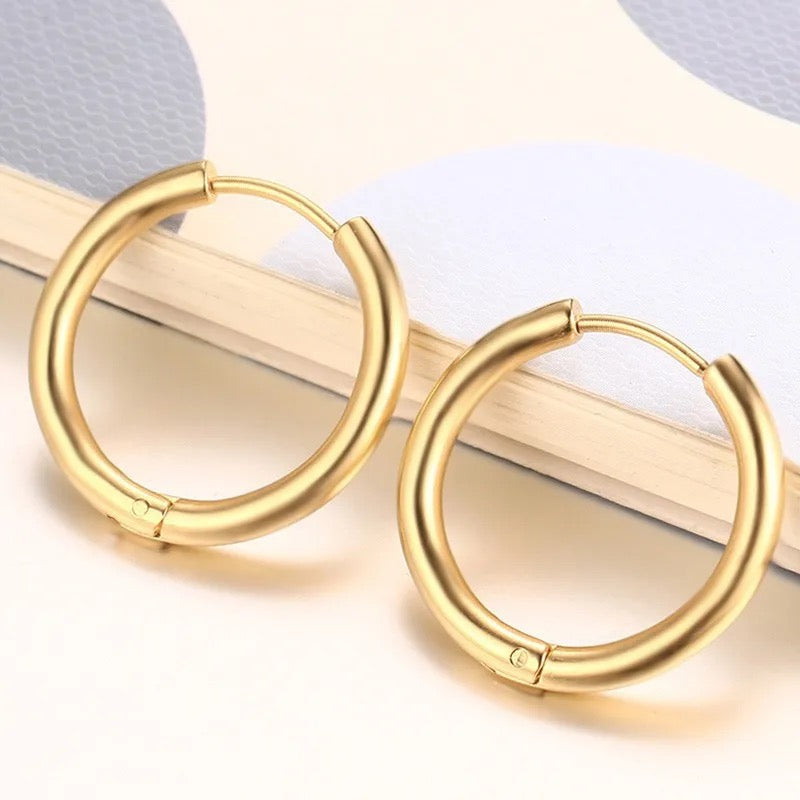 “Amira” Hoops
